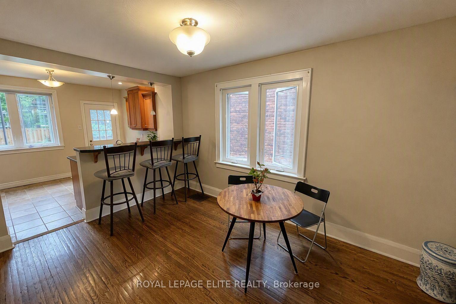 Photo 3 of 22 Inwood Avenue, Toronto, East York — HOMEH