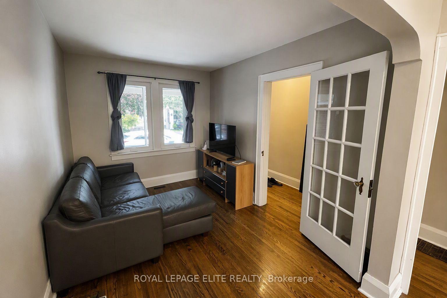 Photo 6 of 22 Inwood Avenue, Toronto, East York — HOMEH