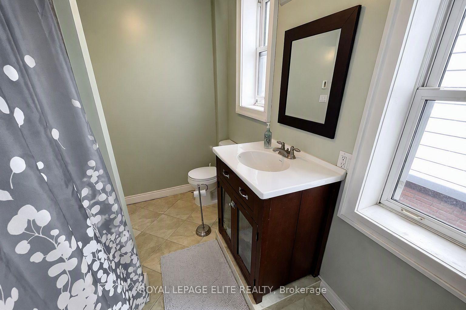 Photo 7 of 22 Inwood Avenue, Toronto, East York — HOMEH