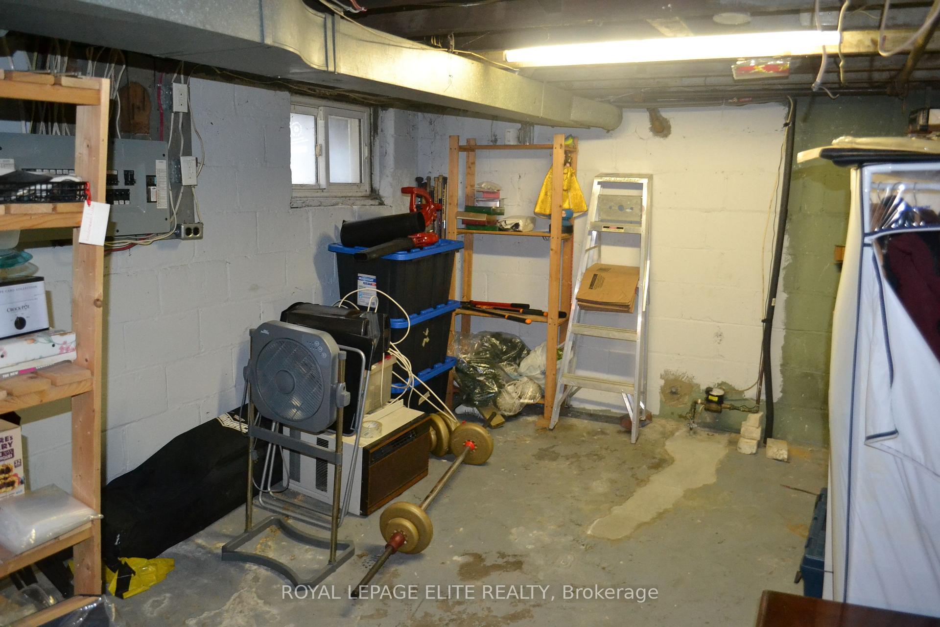 Photo 12 of 22 Inwood Avenue, Toronto, East York — HOMEH