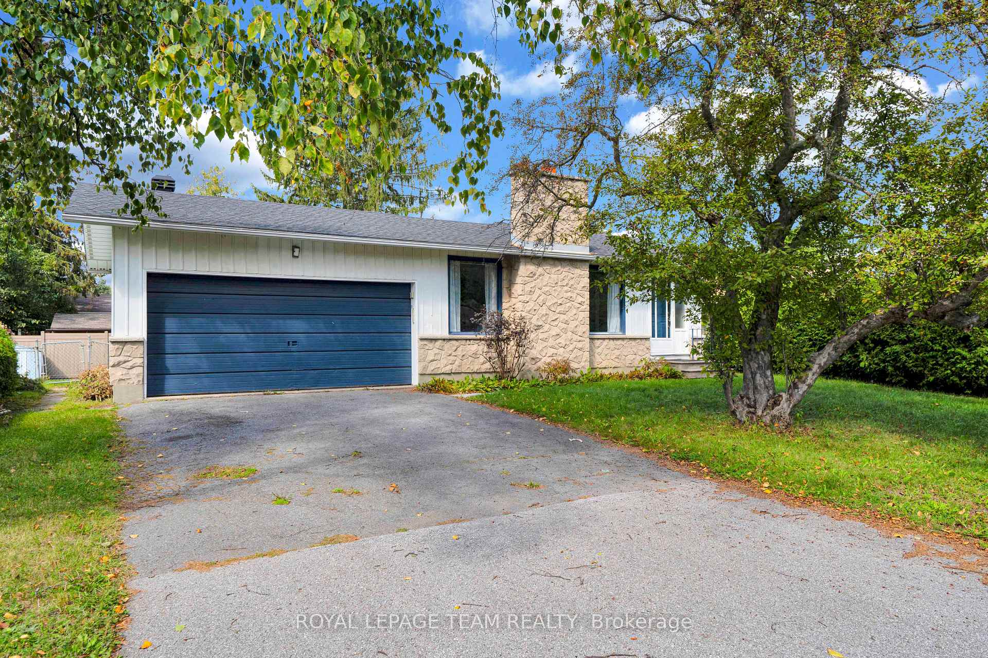 Photo of 101 Country Lane W
