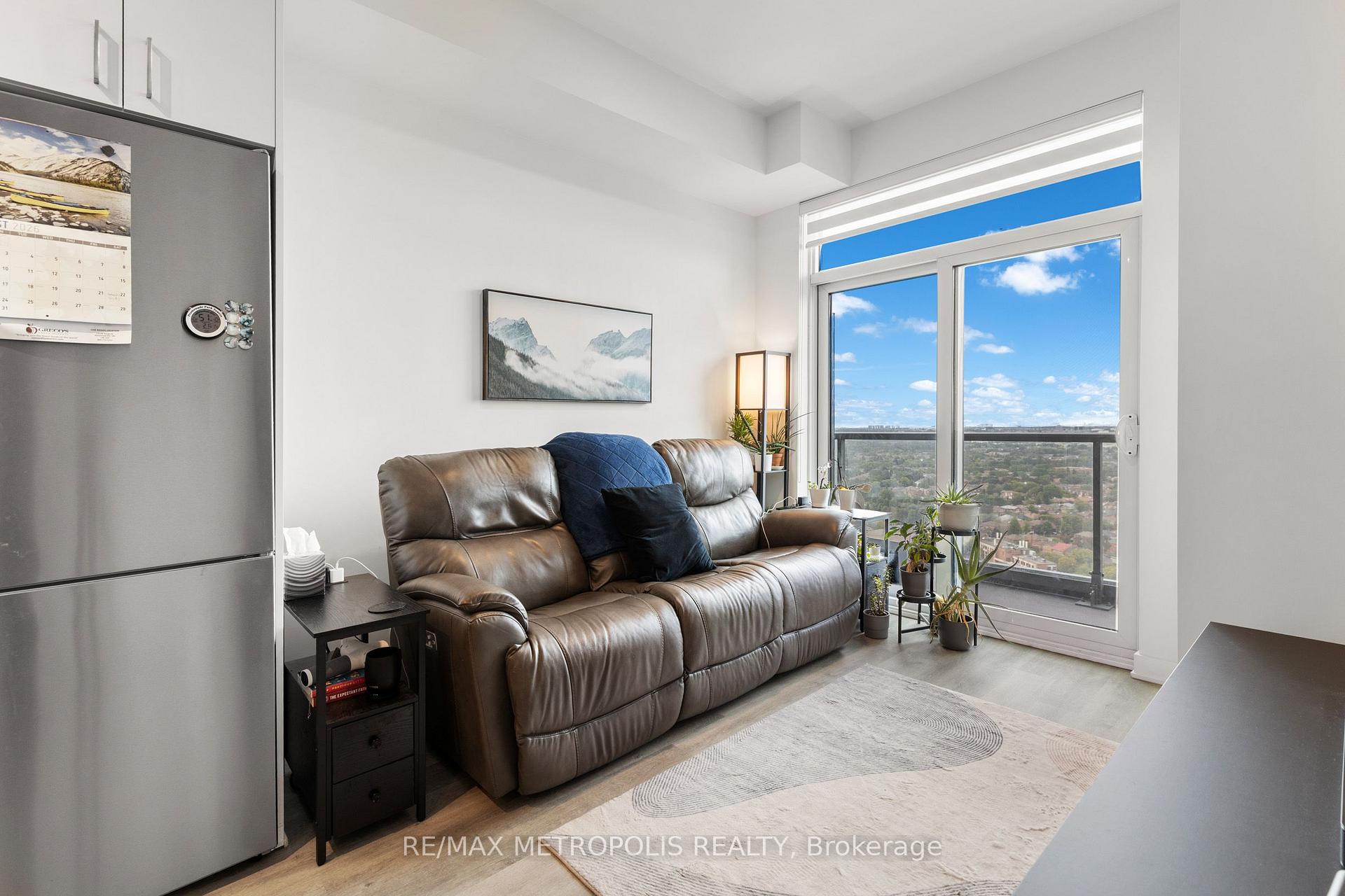 Photo 10 of Unit 2504, 30 Upper Mall Way, Vaughan, Brownridge — HOMEH