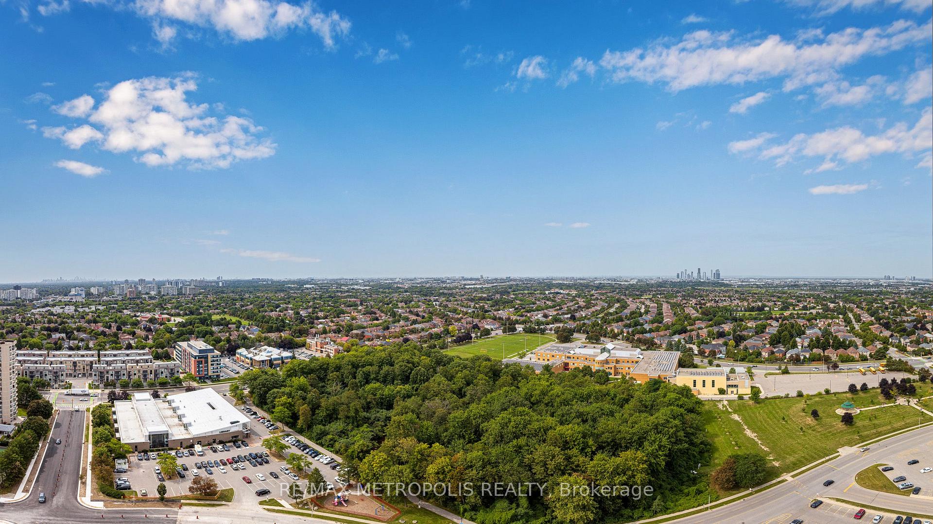 Photo 14 of Unit 2504, 30 Upper Mall Way, Vaughan, Brownridge — HOMEH