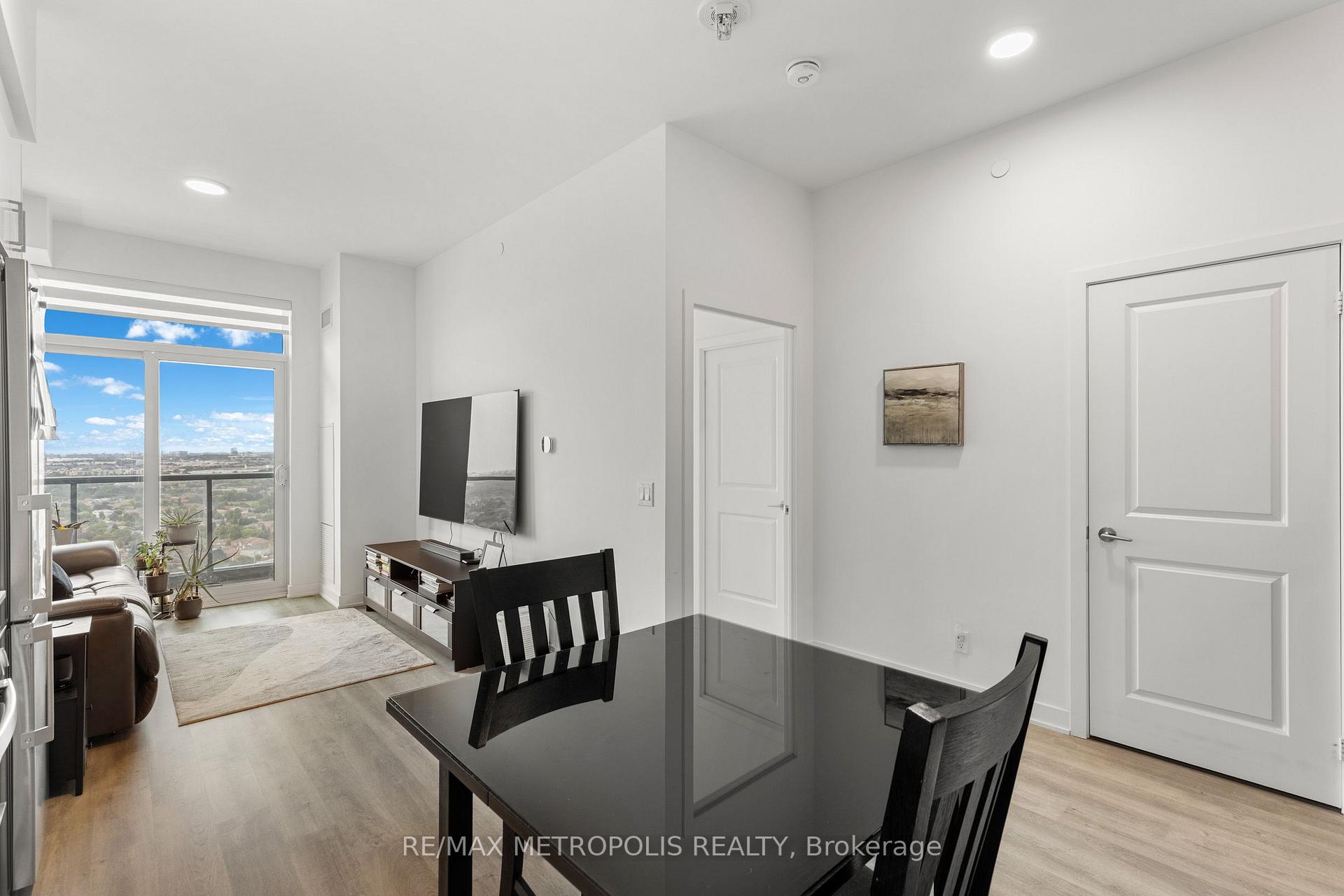 Photo 20 of Unit 2504, 30 Upper Mall Way, Vaughan, Brownridge — HOMEH