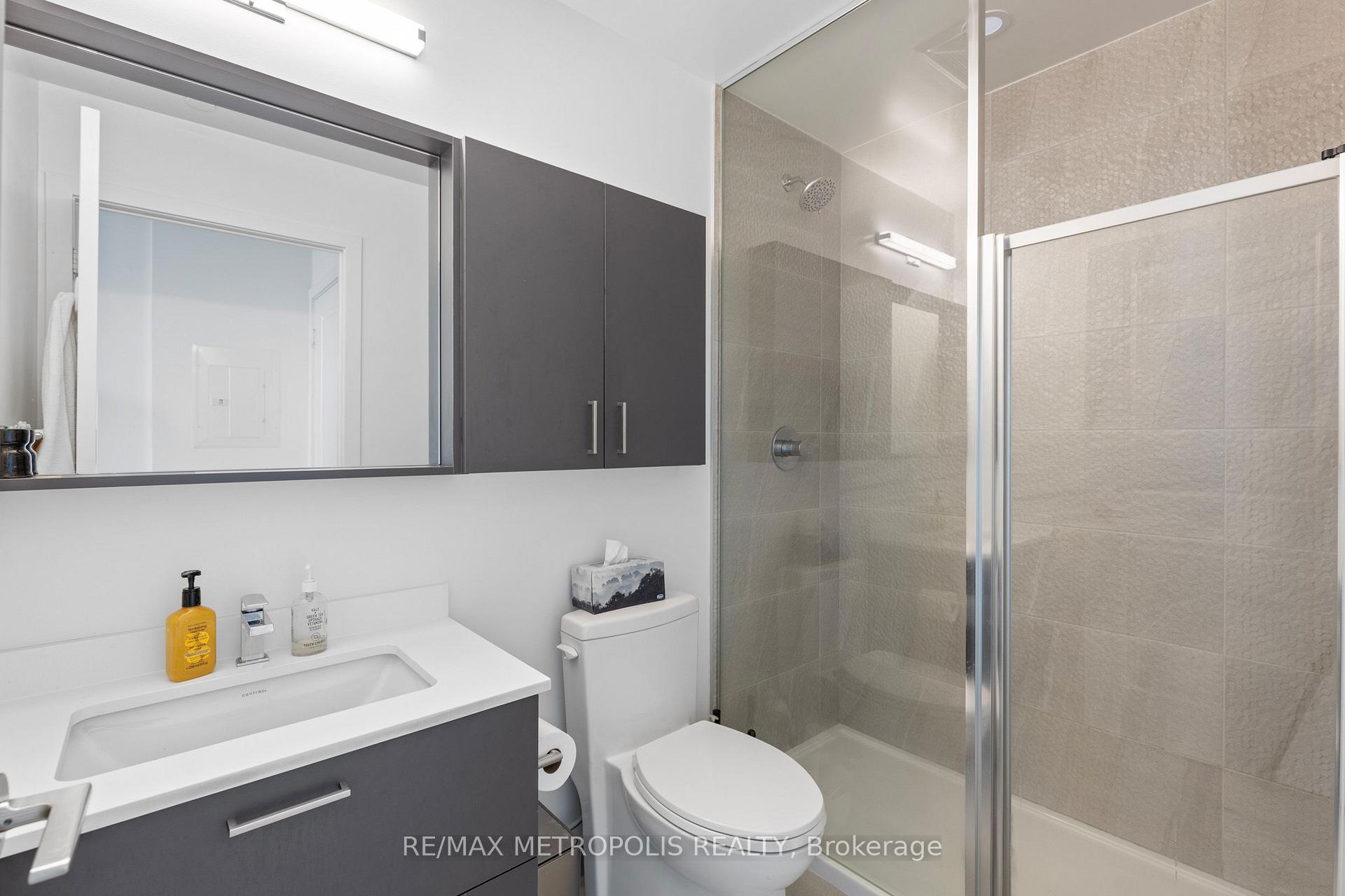 Photo 24 of Unit 2504, 30 Upper Mall Way, Vaughan, Brownridge — HOMEH