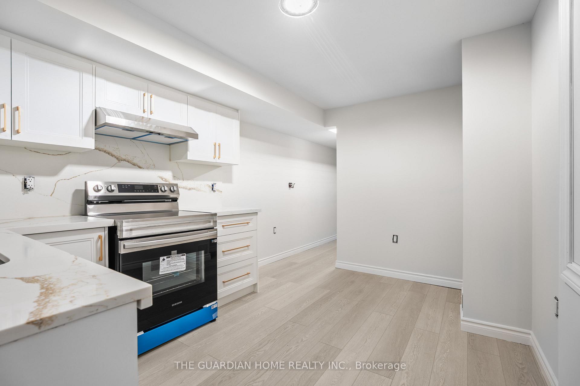 Photo 5 of Unit Bsmt, 15 Clipper Lane, Clarington, Bowmanville — HOMEH