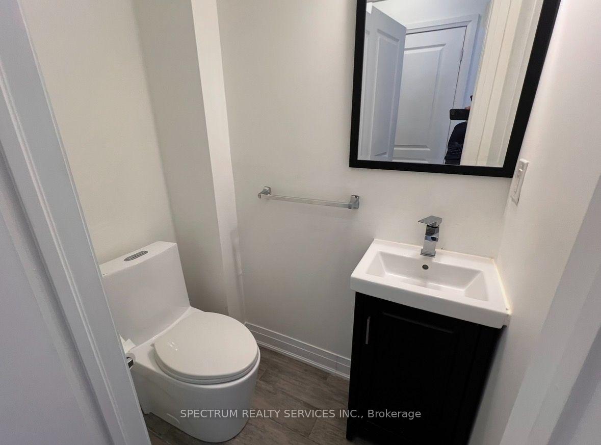Photo 6 of Unit Upper, 85 Vedette Way, Vaughan, East Woodbridge — HOMEH