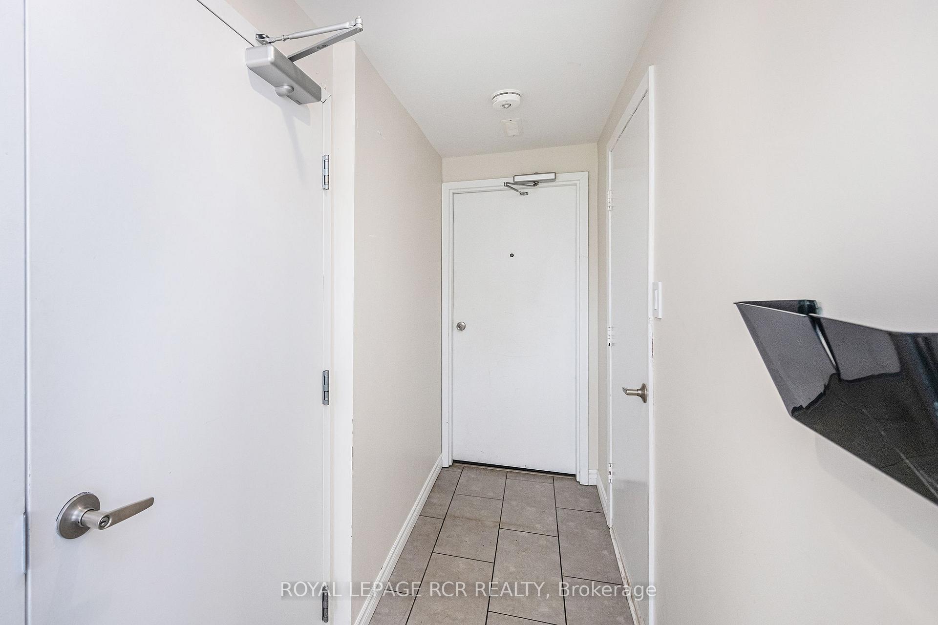 Photo 3 of 12 Steven Street, Orangeville — HOMEH