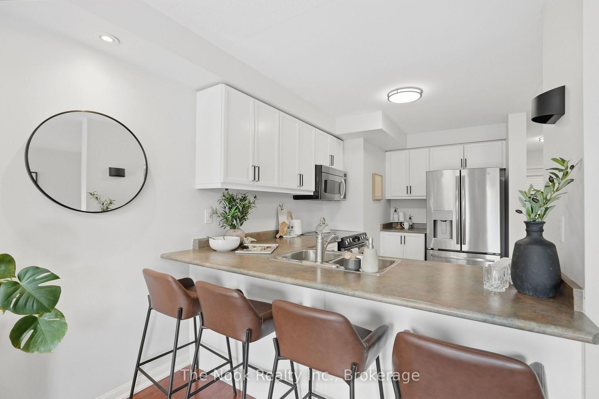 Photo 13 of 16 Annisson Court, Clarington, Bowmanville — HOMEH