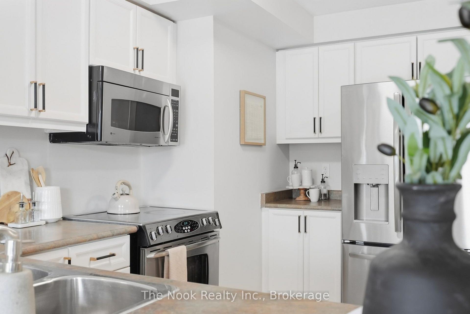 Photo 15 of 16 Annisson Court, Clarington, Bowmanville — HOMEH