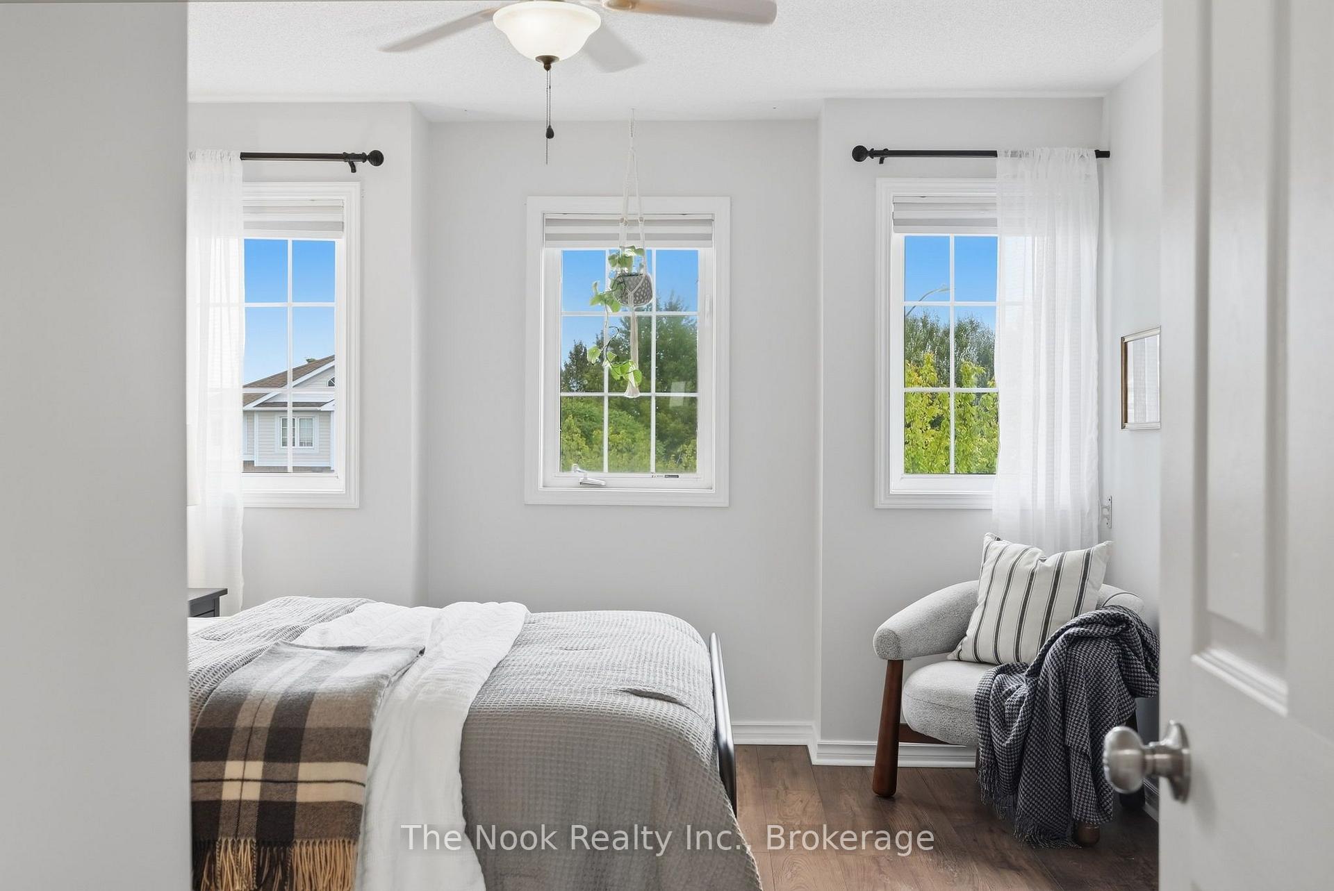 Photo 20 of 16 Annisson Court, Clarington, Bowmanville — HOMEH