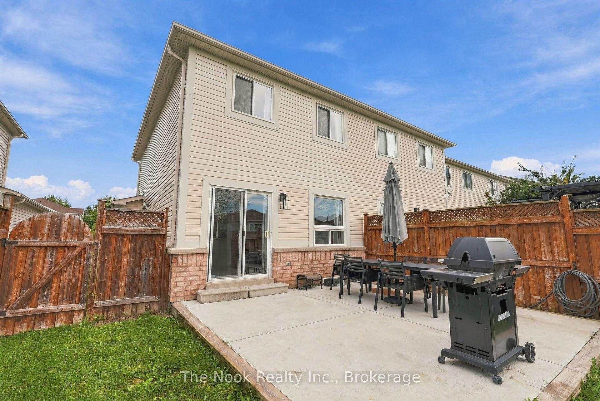 Photo 29 of 16 Annisson Court, Clarington, Bowmanville — HOMEH