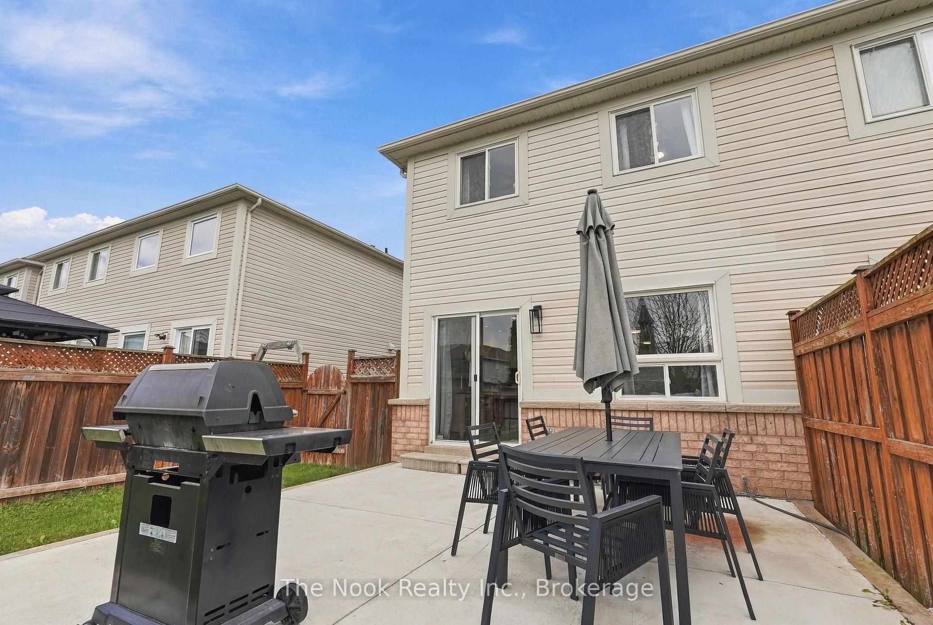 Photo 30 of 16 Annisson Court, Clarington, Bowmanville — HOMEH