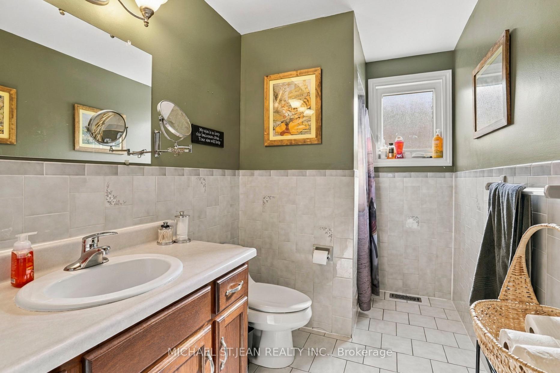 Photo 29 of 2 Hearthside Crescent, Hamilton, Stoney Creek — HOMEH