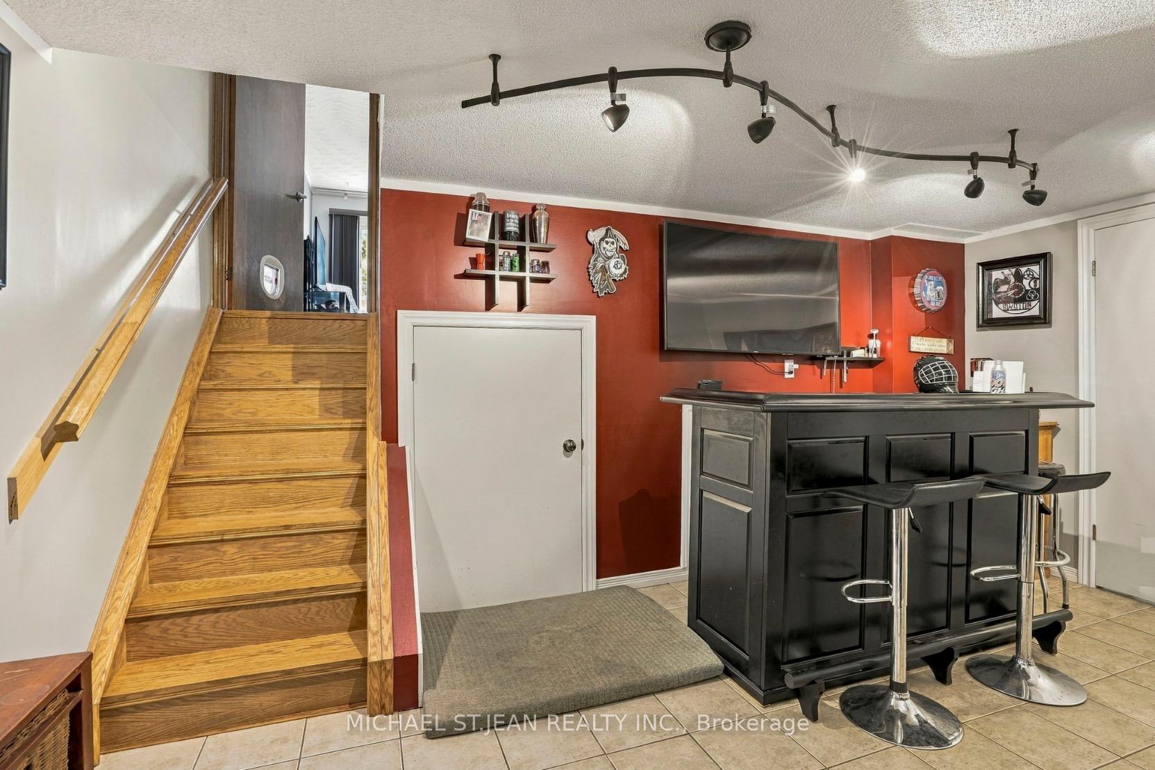Photo 30 of 2 Hearthside Crescent, Hamilton, Stoney Creek — HOMEH