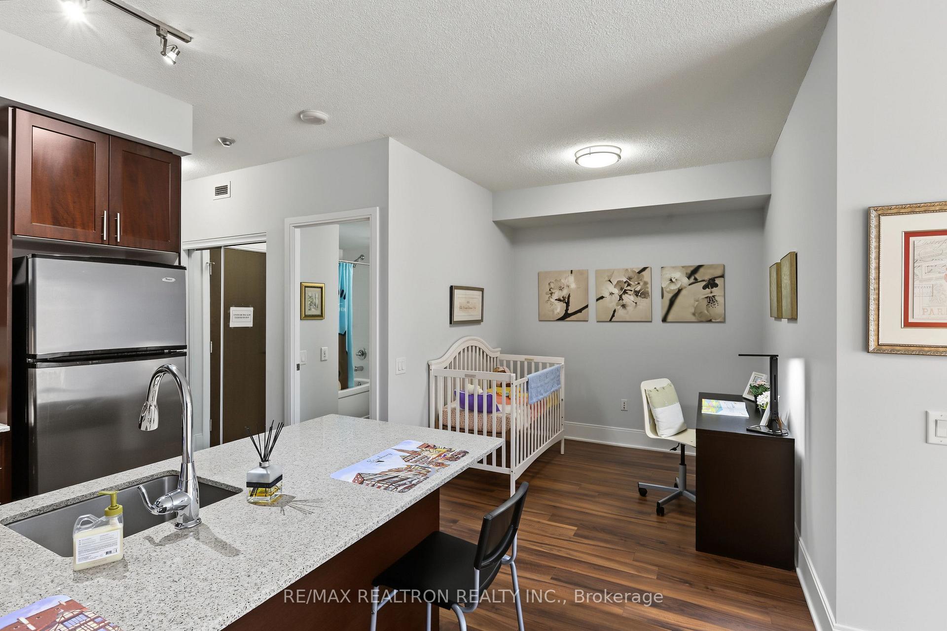 Photo 10 of Unit 722, 560 Front Street W, Toronto, Waterfront Communities — HOMEH