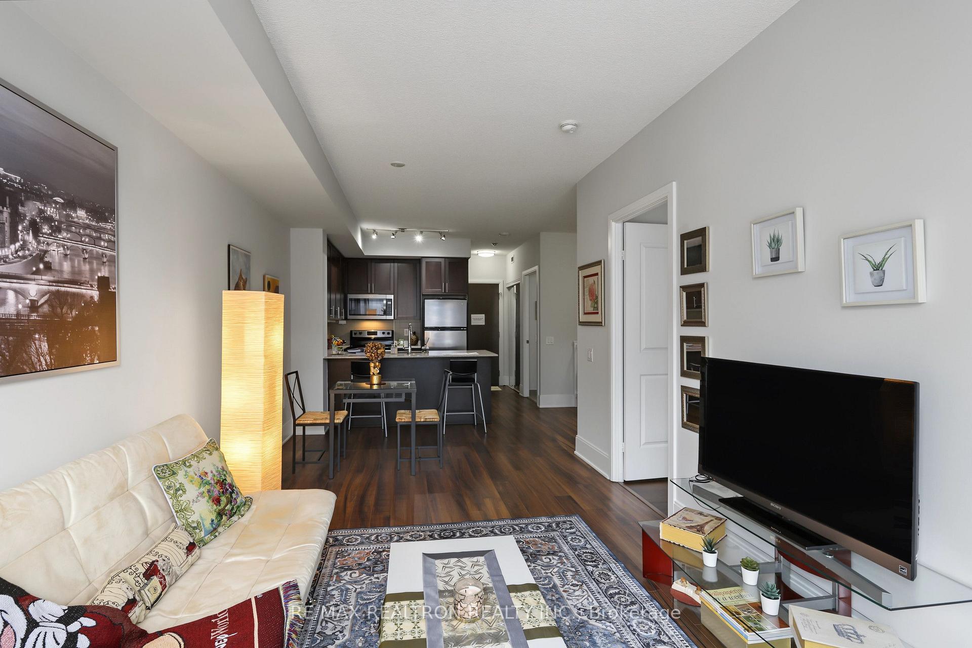 Photo 15 of Unit 722, 560 Front Street W, Toronto, Waterfront Communities — HOMEH