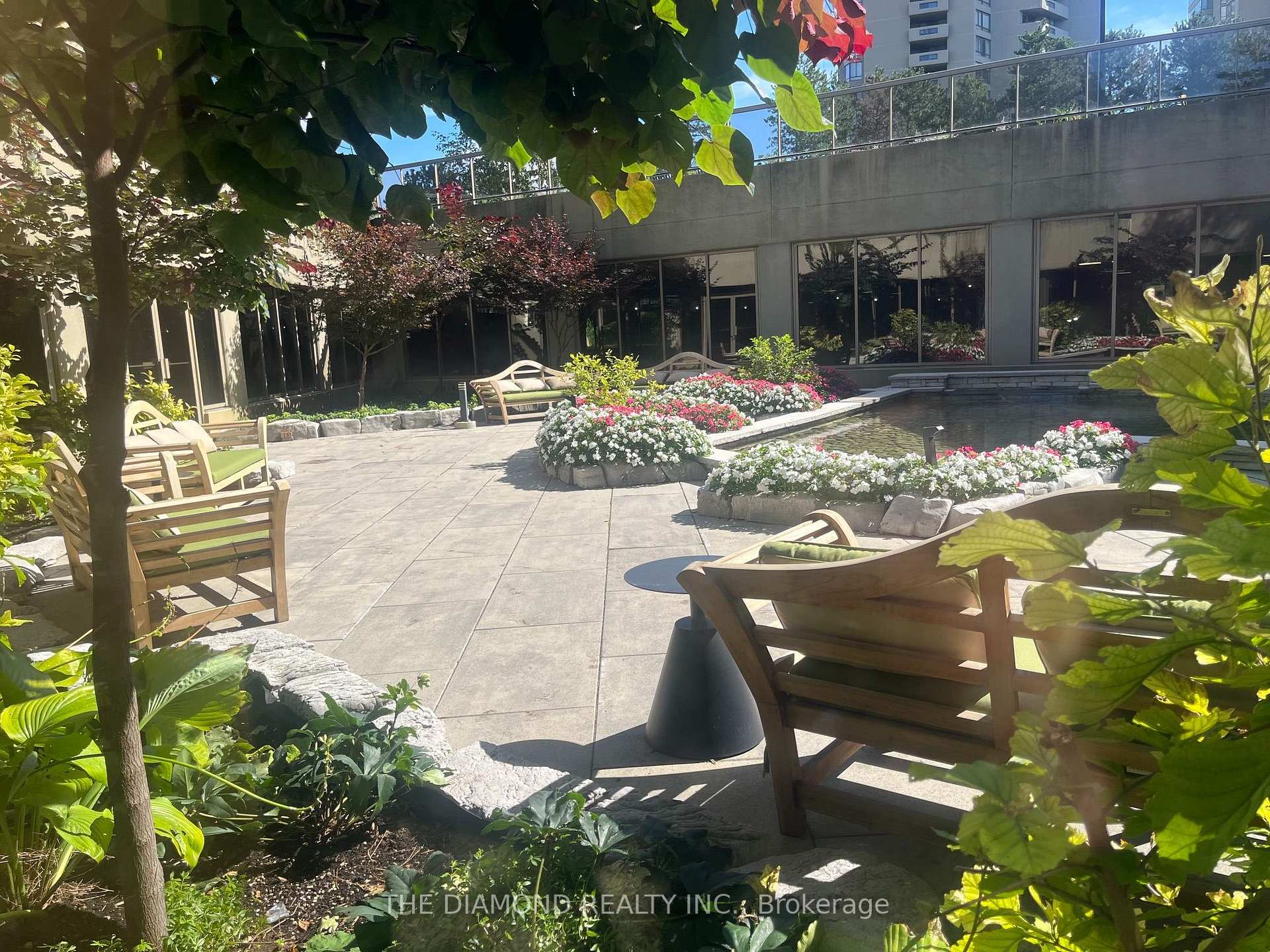 Photo 4 of Unit 1111, 89 Skymark Drive, North York, Hillcrest Village — HOMEH