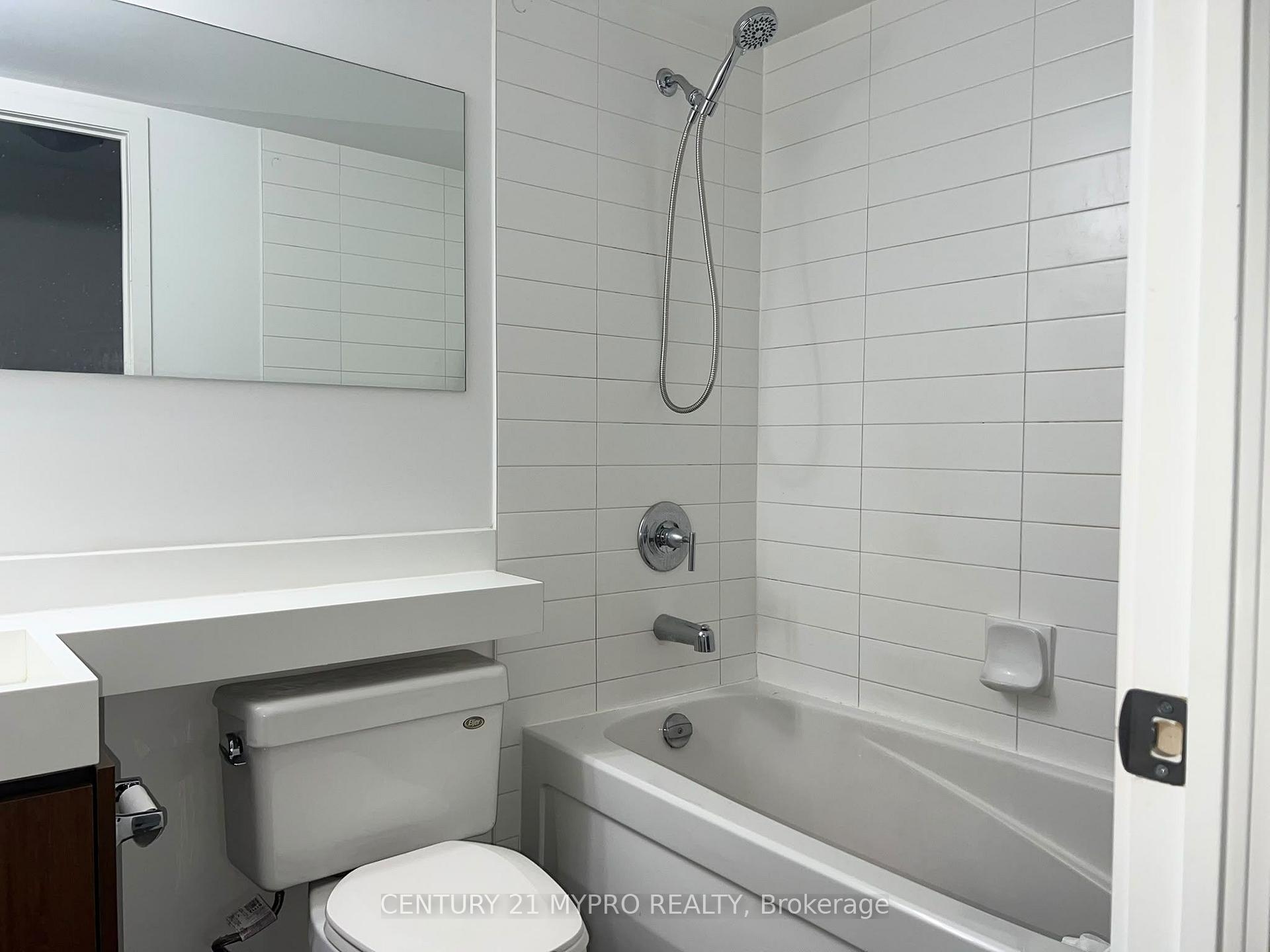 Photo 19 of Unit 1105, 4 Spadina Avenue, Toronto, Waterfront Communities — HOMEH
