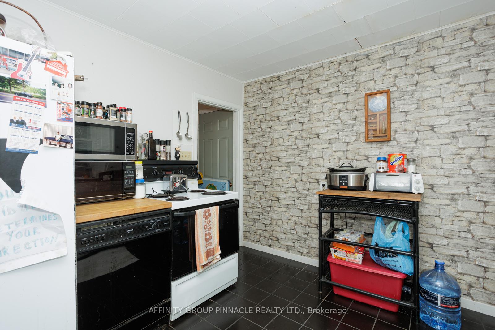 Photo 9 of 81 Cedar Beach Road, Brock, Beaverton — HOMEH