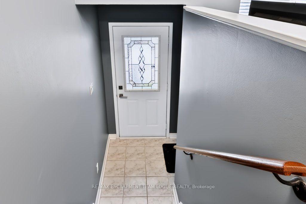 Photo 3 of Unit 43, 2531 Northampton Boulevard, Burlington, Headon — HOMEH