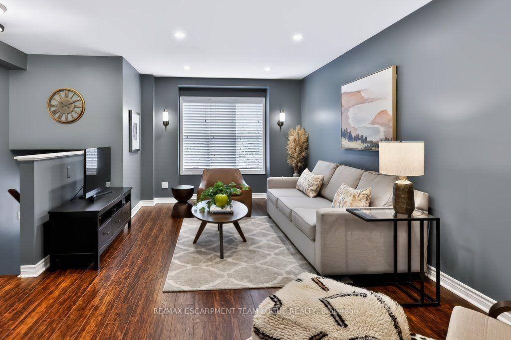Photo 5 of Unit 43, 2531 Northampton Boulevard, Burlington, Headon — HOMEH