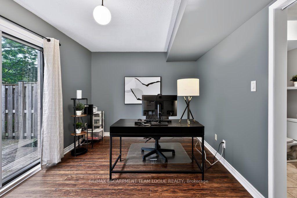 Photo 24 of Unit 43, 2531 Northampton Boulevard, Burlington, Headon — HOMEH