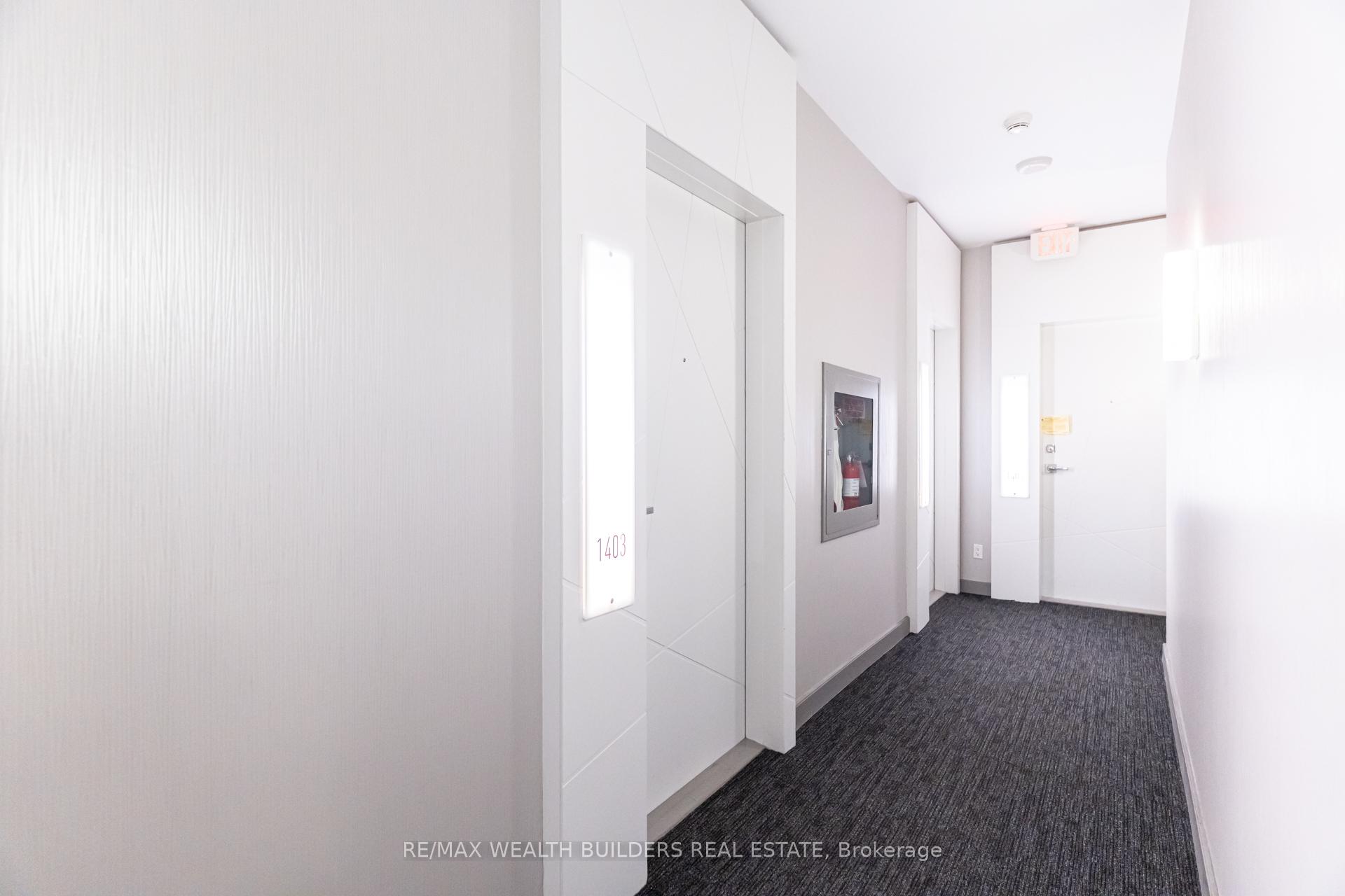 Photo 9 of Unit 1403, 12 York Street, Toronto, Waterfront Communities — HOMEH