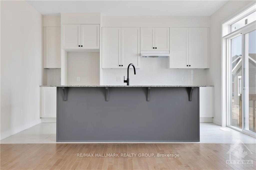 Photo 7 of 3061 Travertine Way, Ottawa, Barrhaven - Half Moon Bay — HOMEH