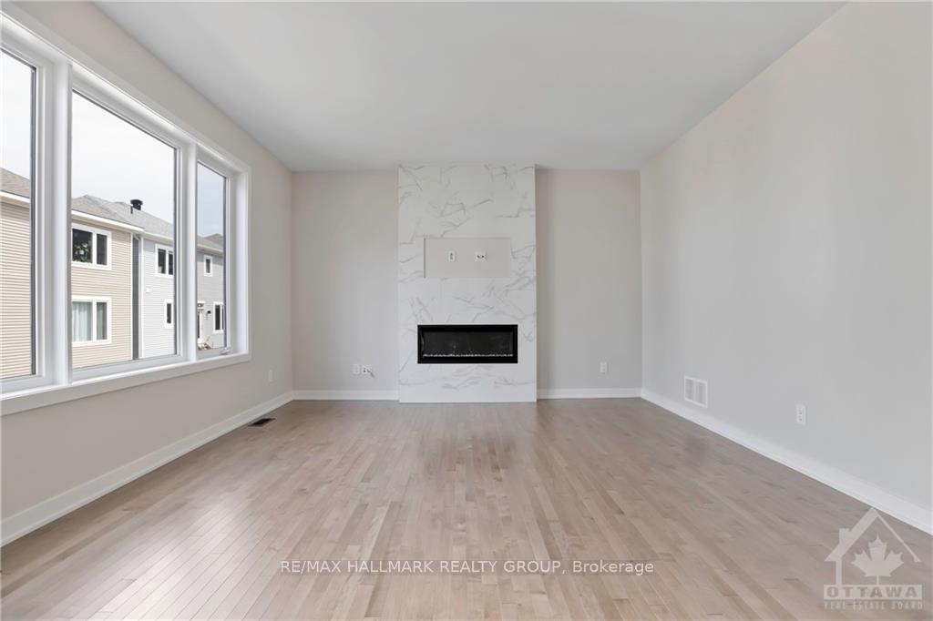 Photo 10 of 3061 Travertine Way, Ottawa, Barrhaven - Half Moon Bay — HOMEH