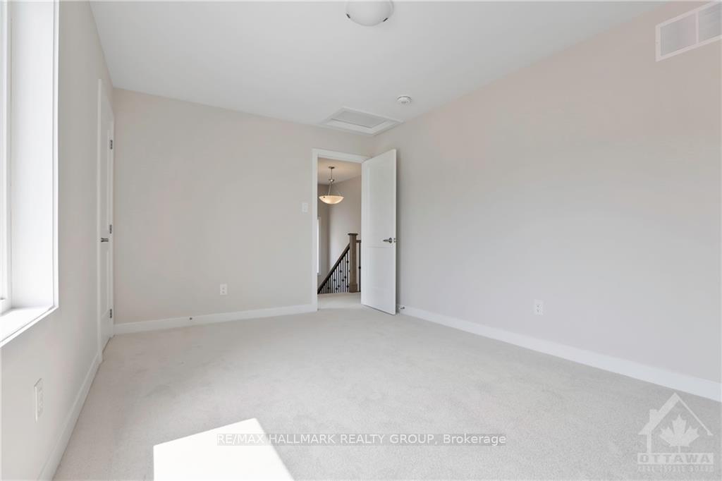 Photo 18 of 3061 Travertine Way, Ottawa, Barrhaven - Half Moon Bay — HOMEH