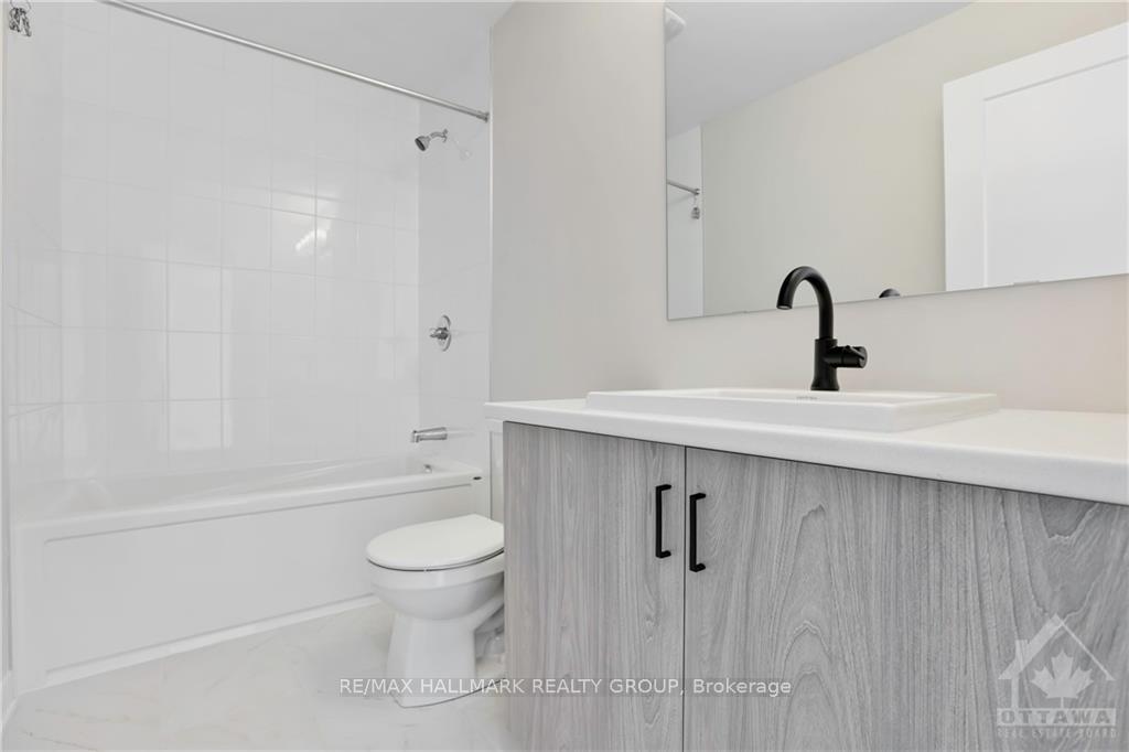 Photo 19 of 3061 Travertine Way, Ottawa, Barrhaven - Half Moon Bay — HOMEH