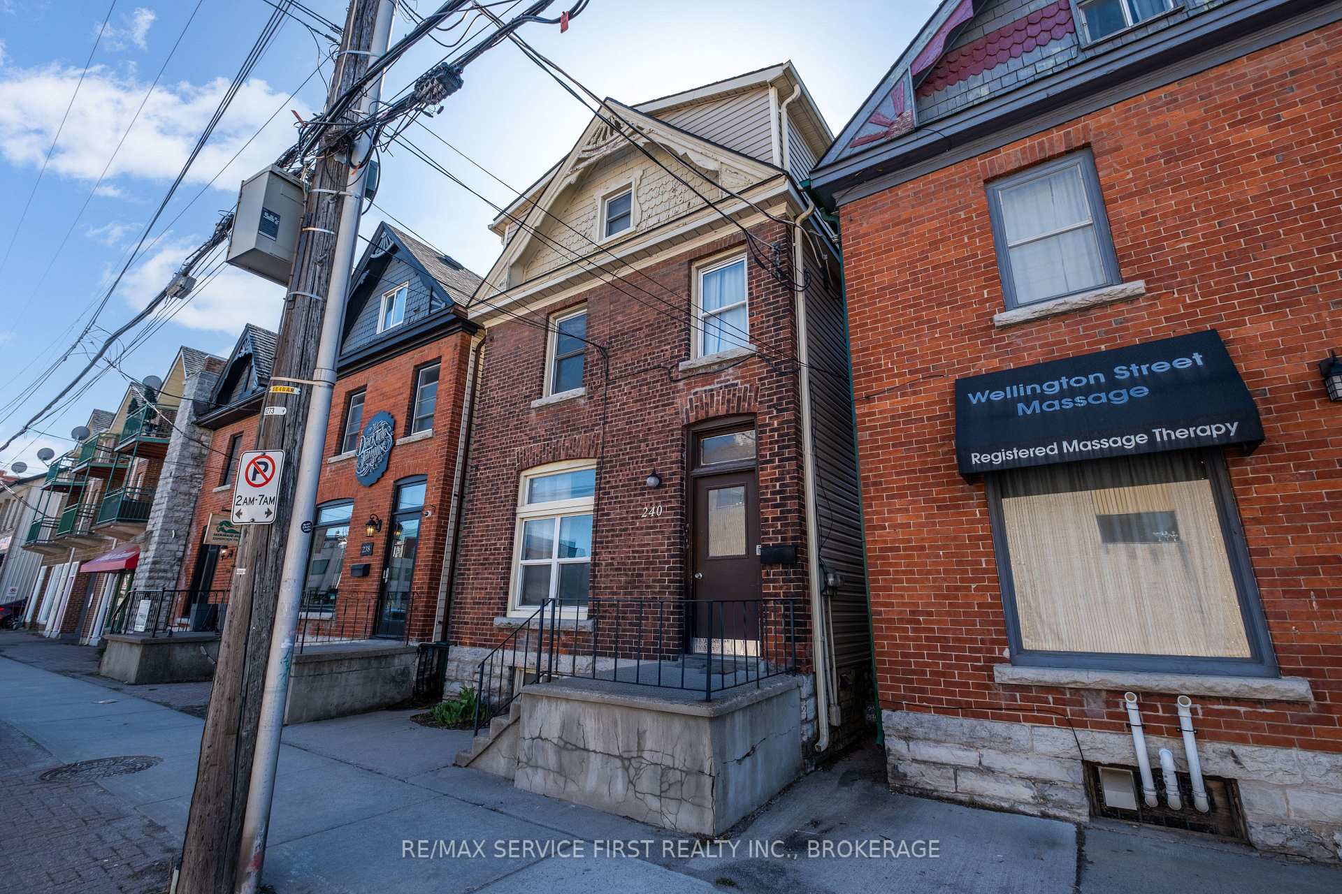 Photo 3 of 240 Wellington Street, Kingston, East of Sir John A. Blvd — HOMEH