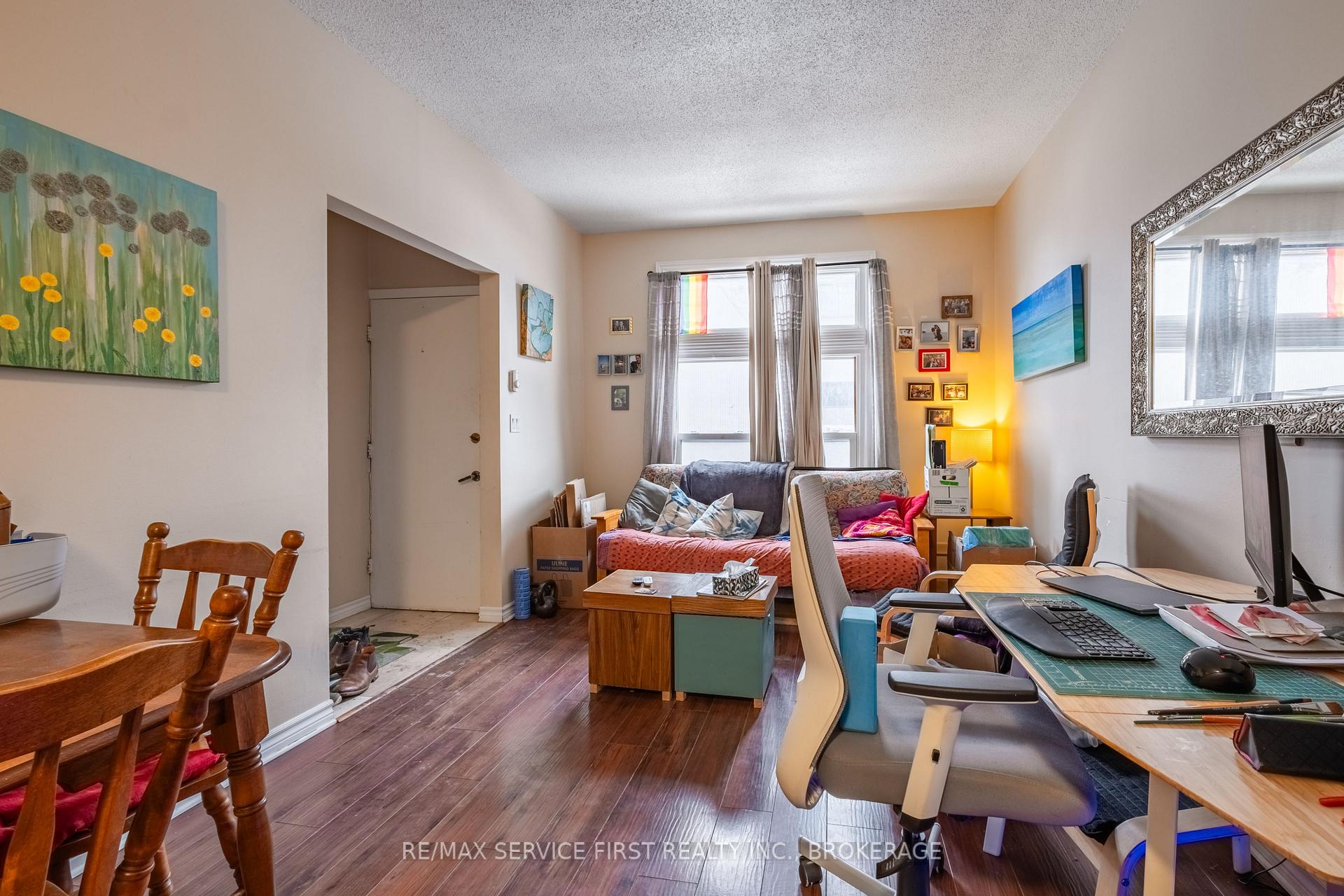 Photo 4 of 240 Wellington Street, Kingston, East of Sir John A. Blvd — HOMEH