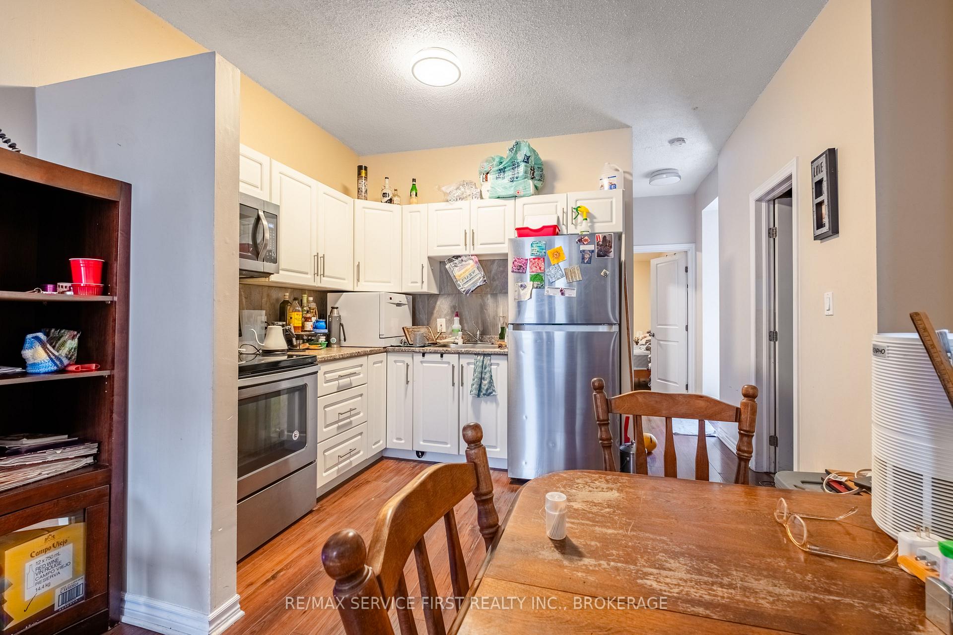 Photo 6 of 240 Wellington Street, Kingston, East of Sir John A. Blvd — HOMEH