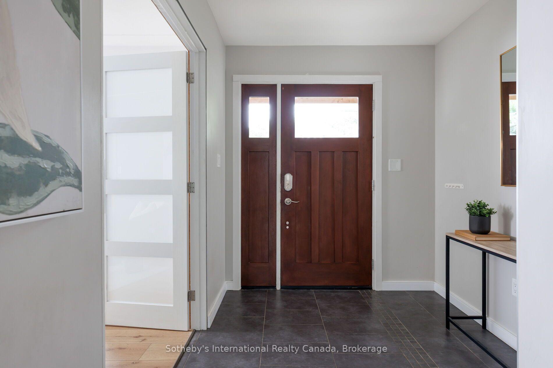 Photo 7 of 1318 Ario Road, Oakville, Morrison — HOMEH