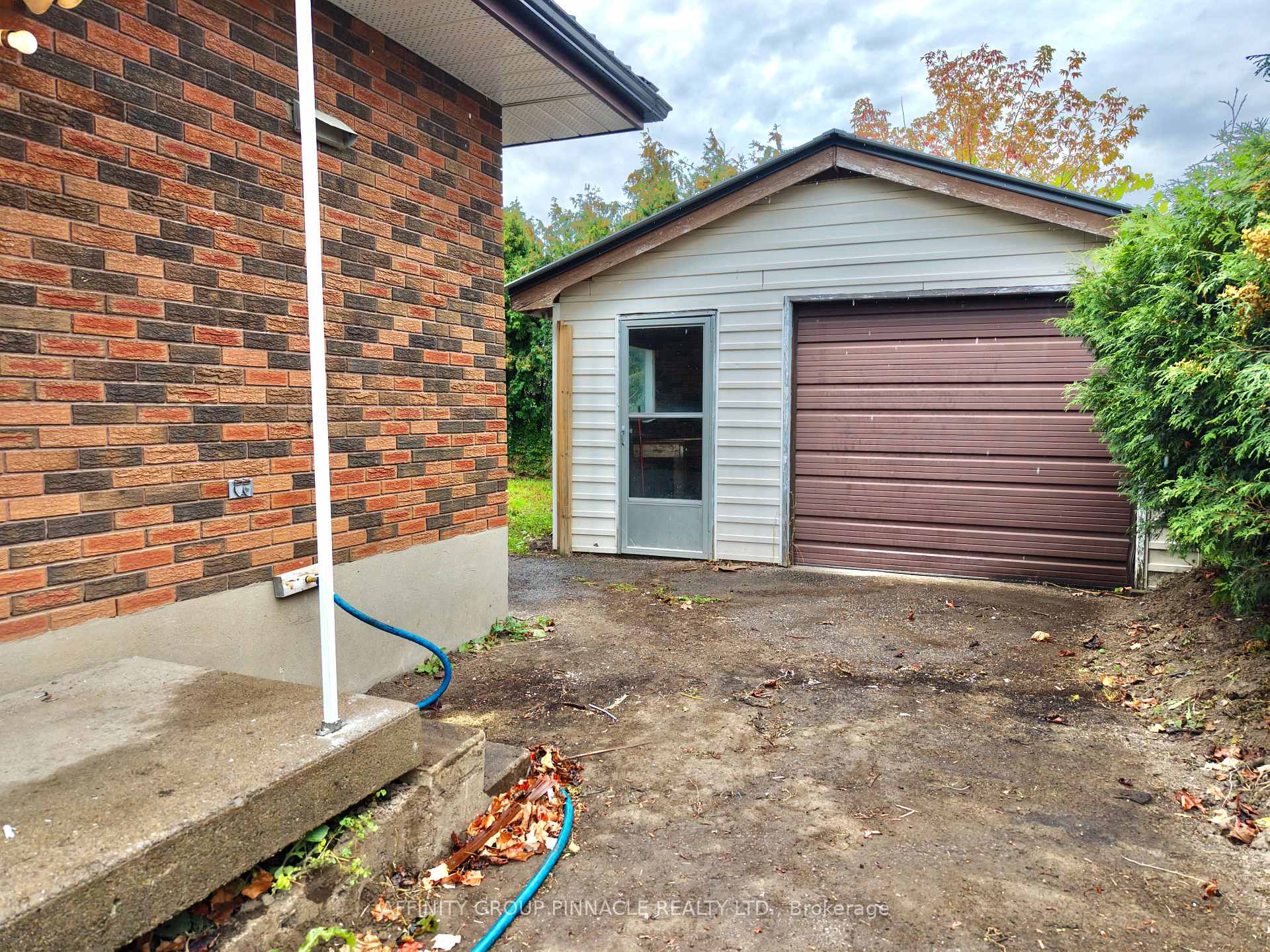 Photo 4 of 92 St Patrick Street, Kawartha Lakes, Lindsay — HOMEH