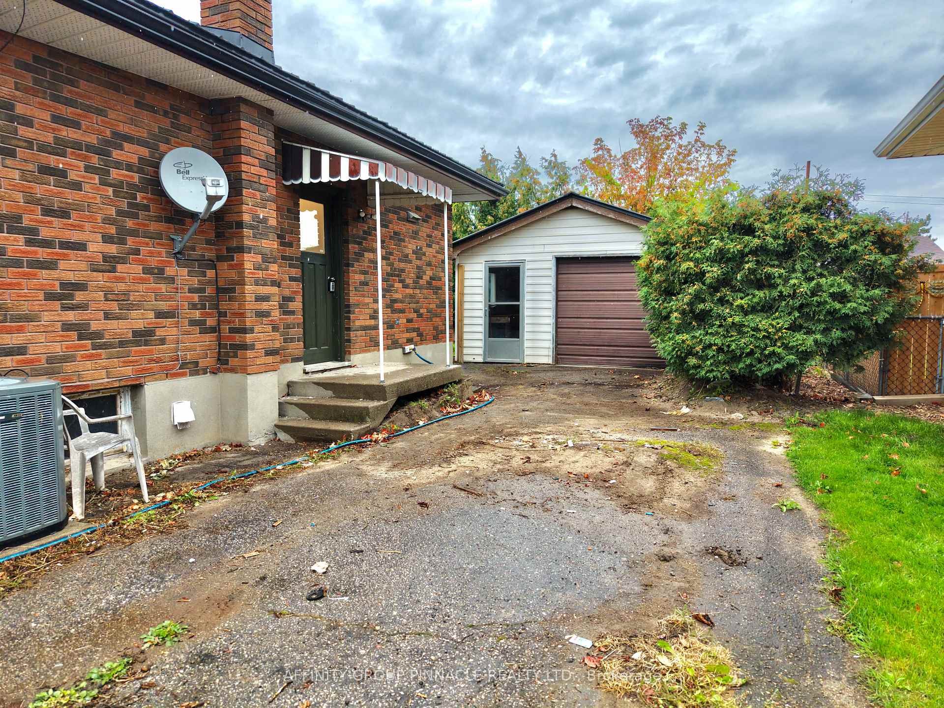 Photo 5 of 92 St Patrick Street, Kawartha Lakes, Lindsay — HOMEH