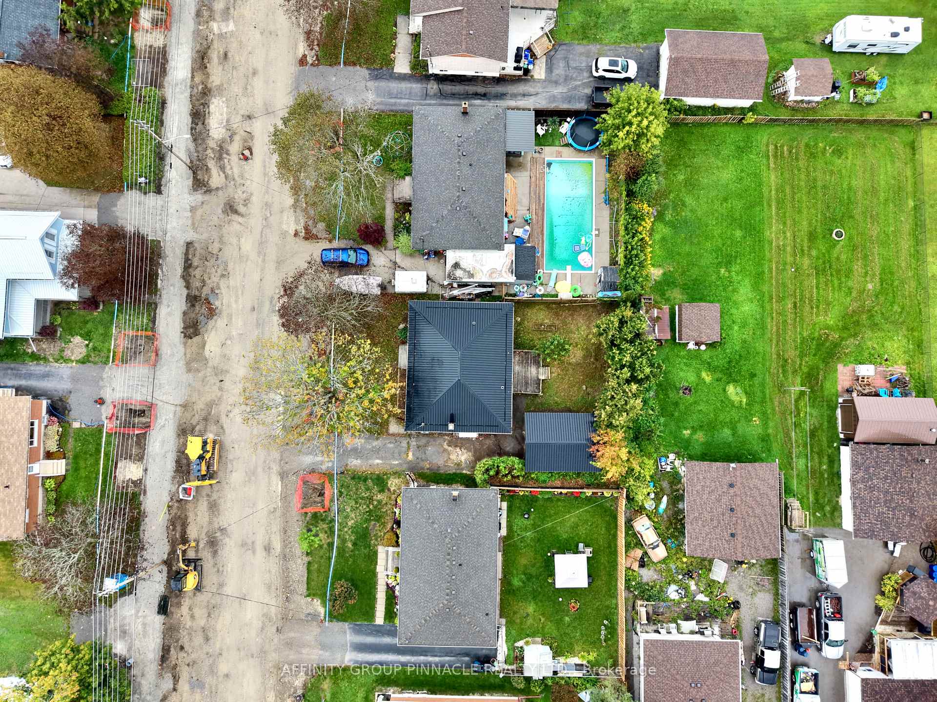 Photo 43 of 92 St Patrick Street, Kawartha Lakes, Lindsay — HOMEH