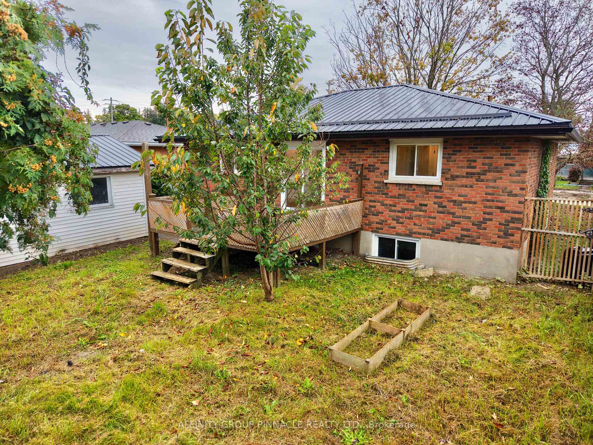 Photo 45 of 92 St Patrick Street, Kawartha Lakes, Lindsay — HOMEH