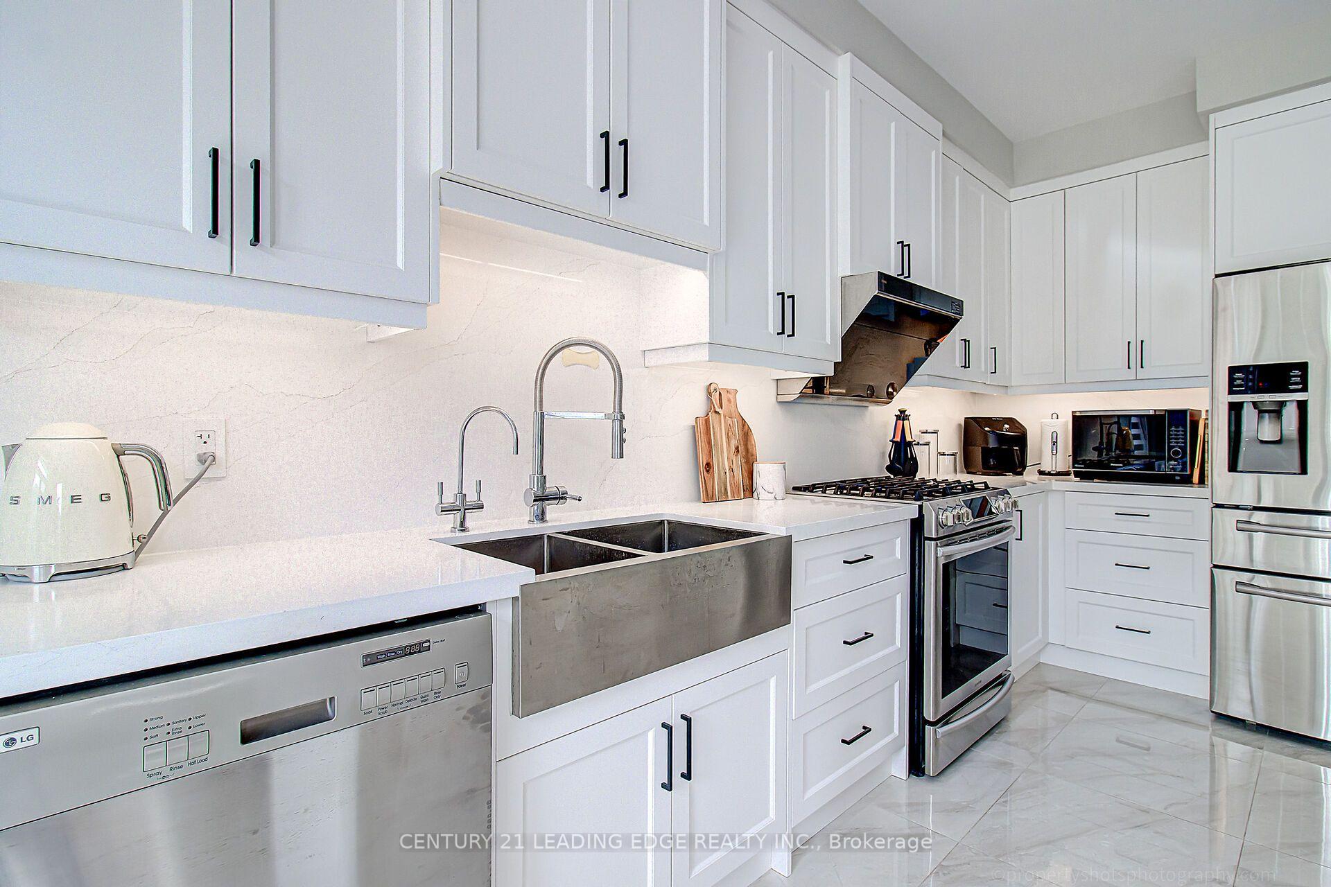 Photo 17 of 9 Florelle Drive, Markham, Wismer — HOMEH