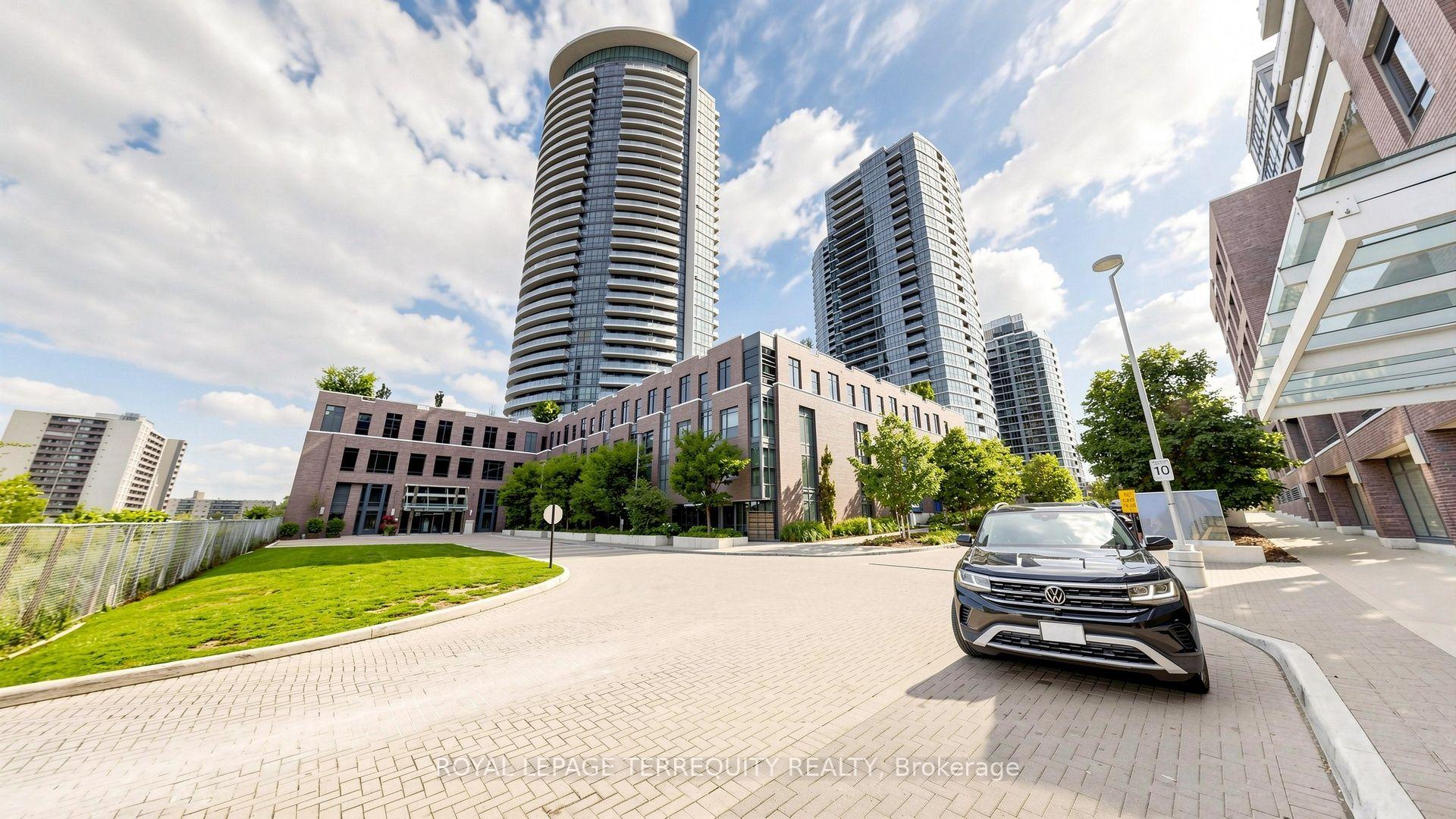 Photo 3 of Unit 1410, 30 Gibbs Road, Etobicoke, Islington-City Centre West — HOMEH