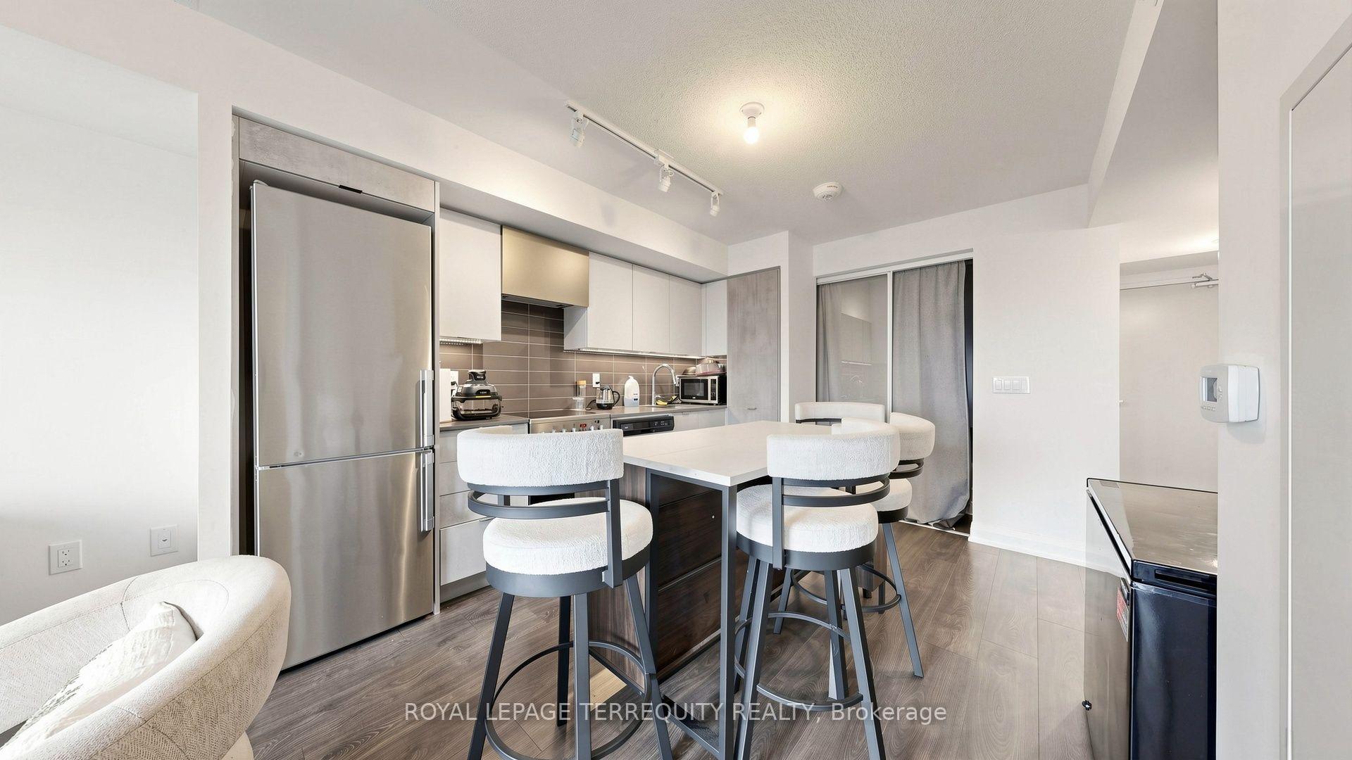 Photo 24 of Unit 1410, 30 Gibbs Road, Etobicoke, Islington-City Centre West — HOMEH