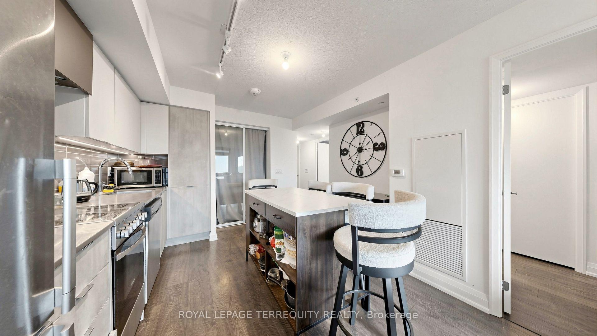 Photo 25 of Unit 1410, 30 Gibbs Road, Etobicoke, Islington-City Centre West — HOMEH