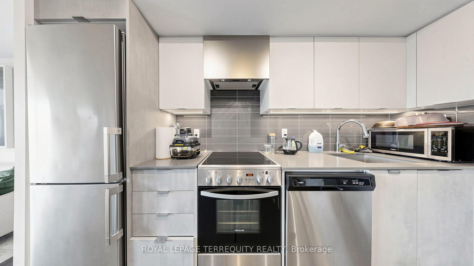 Photo 26 of Unit 1410, 30 Gibbs Road, Etobicoke, Islington-City Centre West — HOMEH