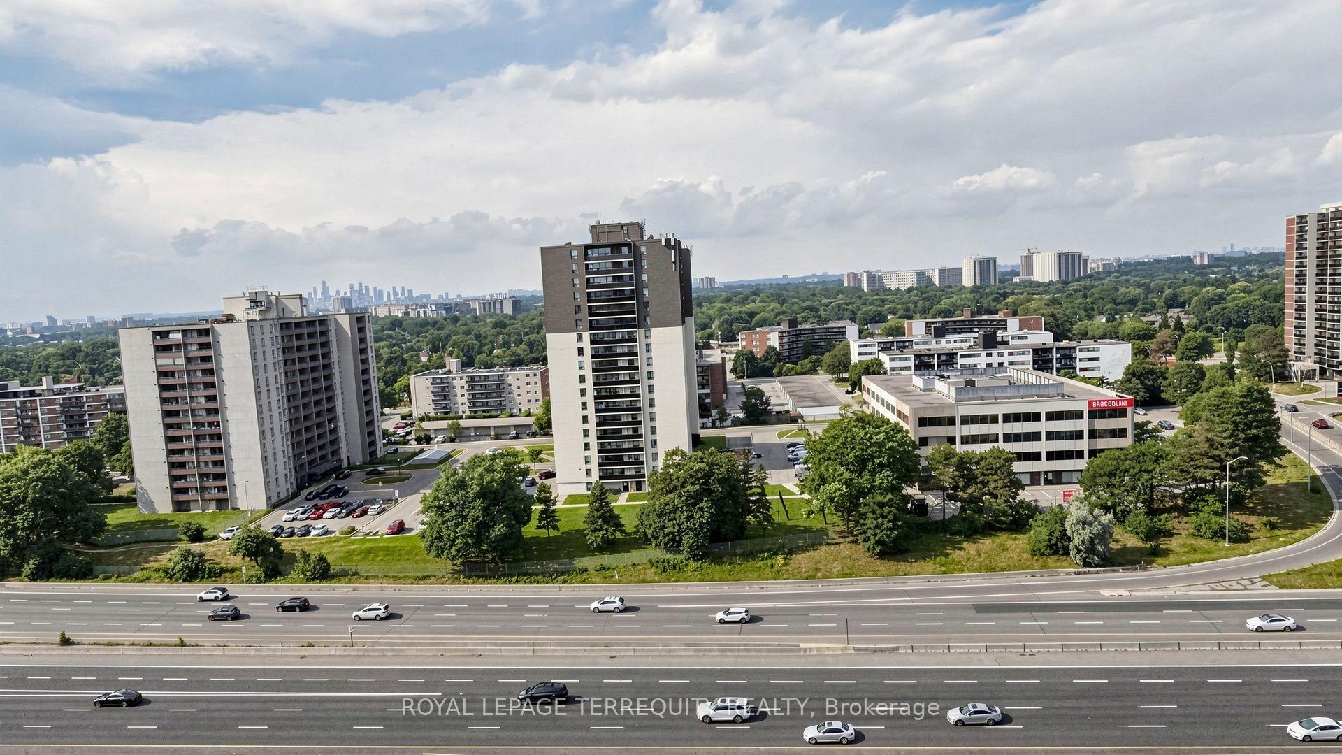 Photo 38 of Unit 1410, 30 Gibbs Road, Etobicoke, Islington-City Centre West — HOMEH