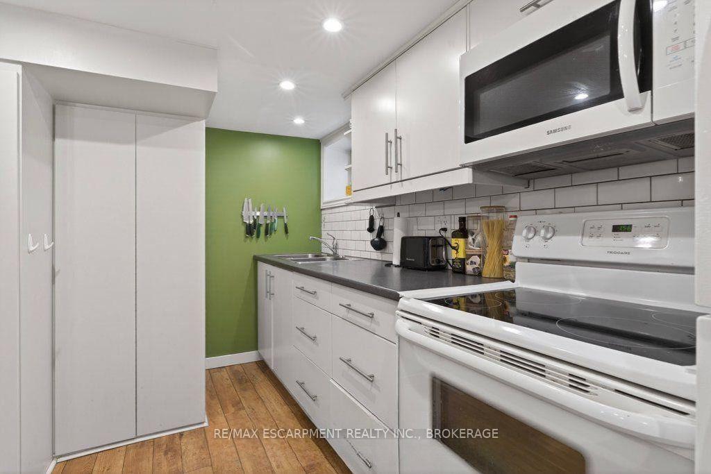 Photo 8 of Unit Lower, 269 Stinson Crescent, Hamilton, St. Clair — HOMEH