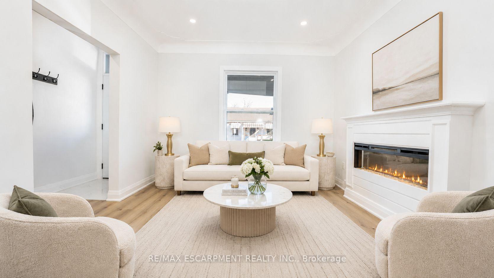 Photo 5 of 53 1/2 Kinrade Avenue, Hamilton, Gibson — HOMEH