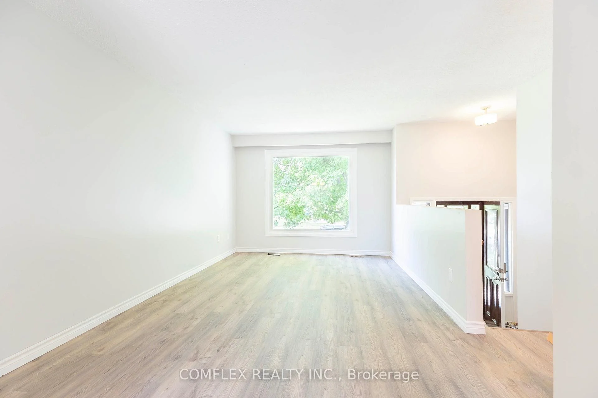 Photo 13 of 2651 Marsdale Drive, Peterborough, Ashburnham Ward 4 — HOMEH