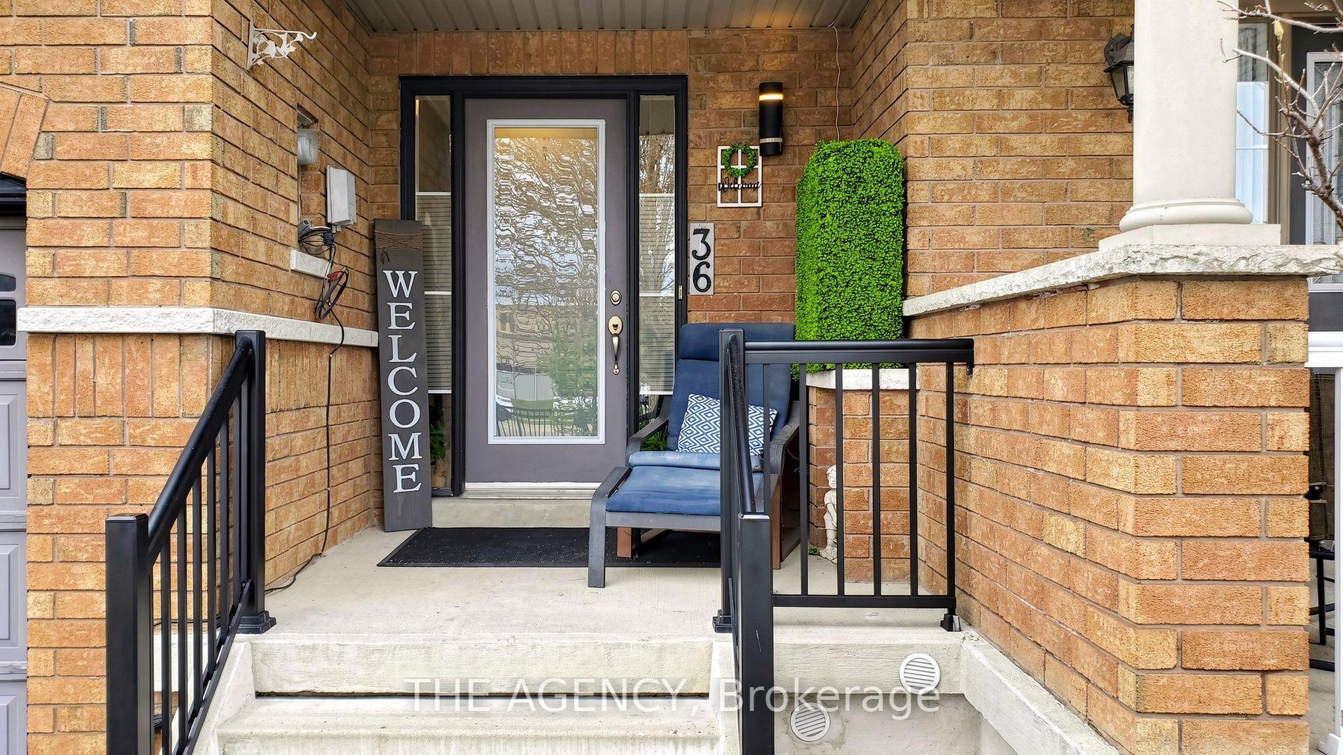 Photo 3 of 36 Keystar Court, Vaughan, Vellore Village — HOMEH
